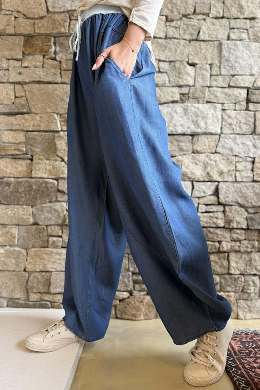 Washed Chambray Balloon Barrel Jean Dark